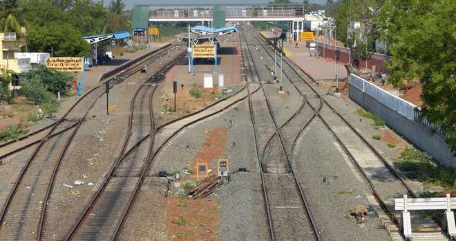 A view of the double line stretch at Tiruverumbur along the Tiruchi - Thanjavur broad gauge section.