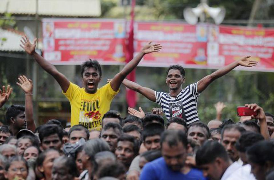 Supporters of Gotabaya Rajapaksa at a rally in Neluwa village in Galle.