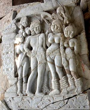 A sculpture-portrait of Ashoka with his queens at the Kanaganahalli ASI site in Kalaburagi district.