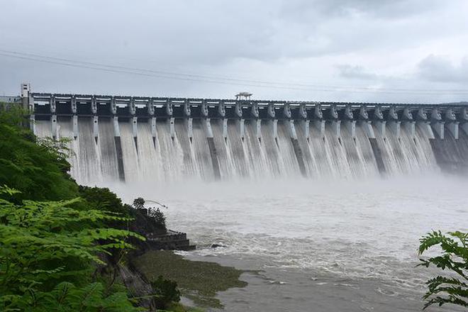 With large amounts of water being released from M.P. dams, SSD is receiving heavy inï¬ow.