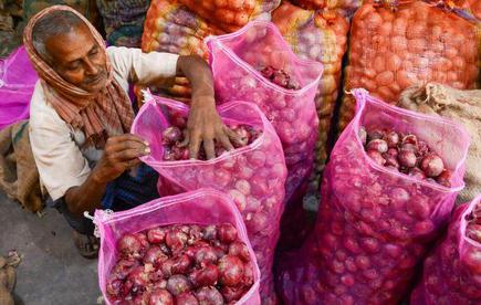 Onion Prices Still Soaring High In India-Telugu Agricultural News